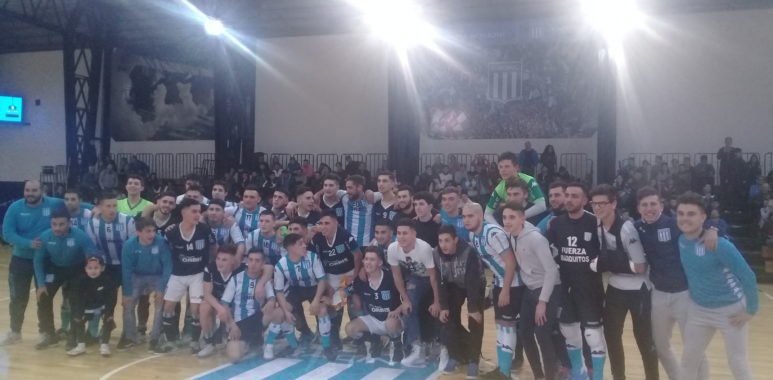 La punta es celeste y blanca, otra vez - La Comu de Racing Club