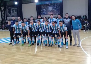 Se consolida como puntero - Triunfo del futsal masculino - La Comu de Racing Club