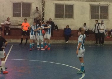 Racing avanzó por penales - El futsal femenino sigue adelante - La Comu de Racing