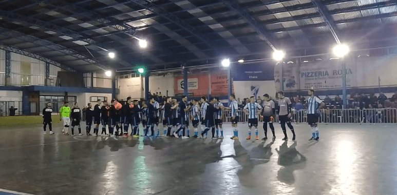 ¡Volvió a la punta! - El futsal masculino puntero - La Comu de Racing Club