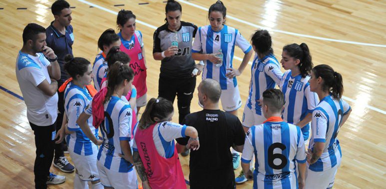 Debut y victoria - Triunfo del futsal femenino - La Comu de Racing Club