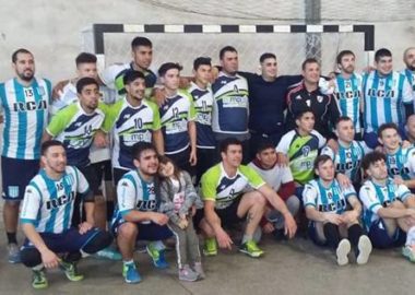 Siguen las alegrías - Racing se consagró campeón - La Comu de Racing Club