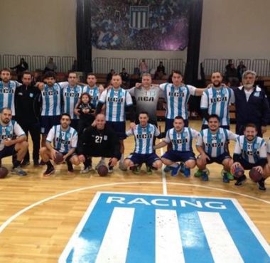 A un paso - La Actualidad del Handball - La Comu de Racing Club