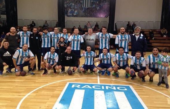 A un paso - La Actualidad del Handball - La Comu de Racing Club