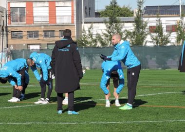 Con la mira en el amistoso del sábado - La Comu de Racing Club