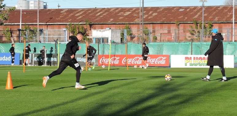 Racing se entrenó por la tarde en Avellaneda