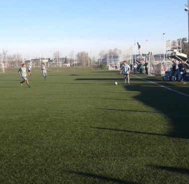 Dura derrota del fútbol senior - La Comu de Racing Club - El senior perdió