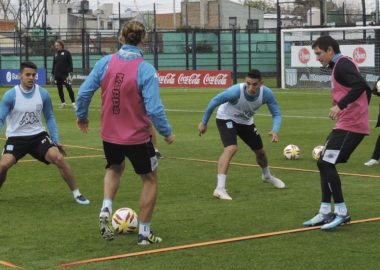 Rumbo a Paraná - La Comu de Racing Club - Práctica en Avellaneda