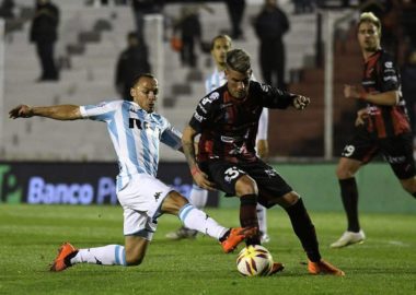 Presentación destacada del chileno - Díaz la figura - La Comu de Racing