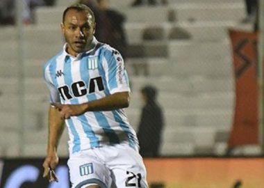 Figura: Los chilenos la rompieron - La Comu de Racing Club