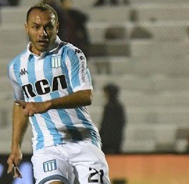 Figura: Los chilenos la rompieron - La Comu de Racing Club