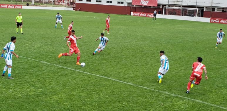 Reserva: Duro golpe ante Argentinos Juniors - La Comu de Racing Club