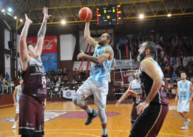 Racing pone primera en su sueño del Torneo Federal - La Comu de Racing