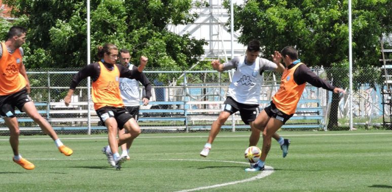 Trabajos con pelota en el Predio - La Comu de Racing Club