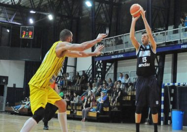 Debut con victoria - Triunfazo del Basquet - La Comu de Racing Club