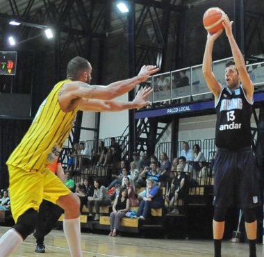 Debut con victoria - Triunfazo del Basquet - La Comu de Racing Club