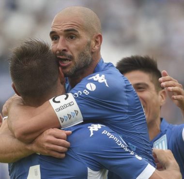 Siga brillando capitán - La Comu de Racing Club - Le ponemos los puntos