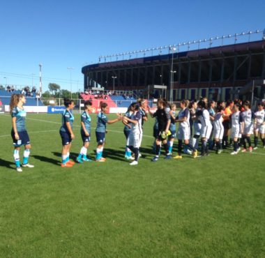 Y un día cayeron - Derrota del fútbol femenino - La Comu de Racing Club