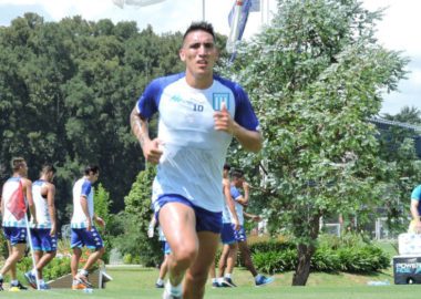 Centurion: "Estamos ilusionados, pero vamos a ir partido a partido" La Comu de Racing Club