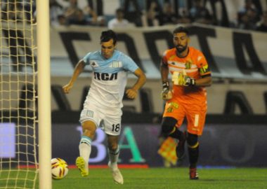 Solari en la punta - La Comu de Racing Club - Los puntajes ante Aldosivi