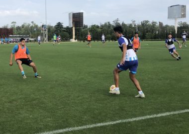 Jueves de fútbol ante la Reserva - La Comu de Racing Club