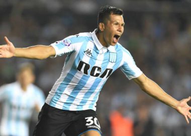 "No es fácil mantener la punta del campeonato" - La Comu de Racing Club