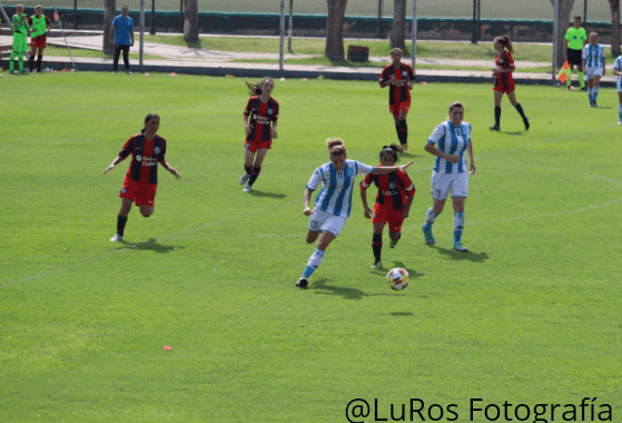 Fútbol femenino - Un empate que vale - La Comu de Racing Club