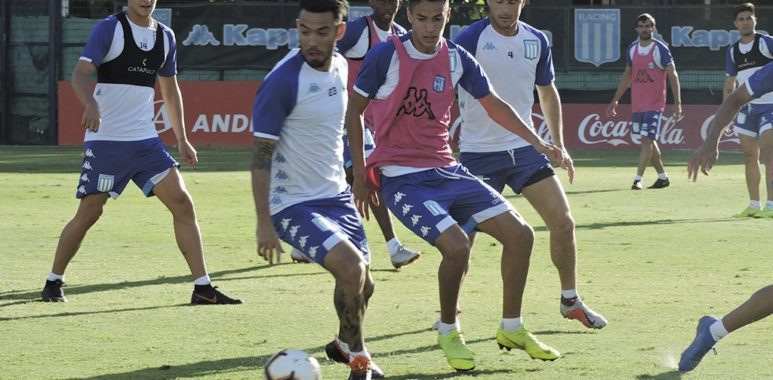 A la espera de Corinthians - La Comu de Racing Club