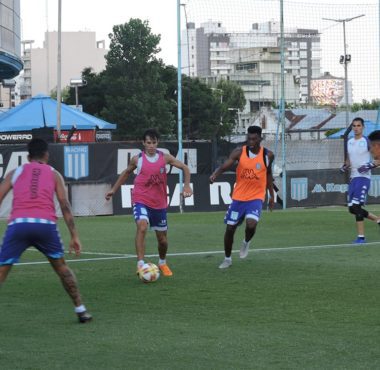 Práctica en Avellaneda - Palpitando el clásico - La Comu de Racing Club