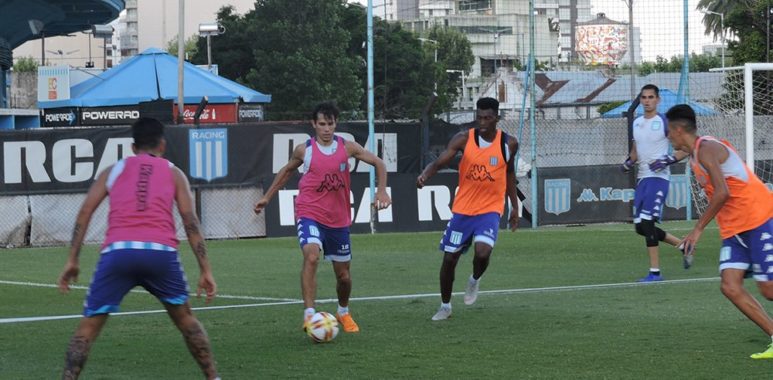 Práctica en Avellaneda - Palpitando el clásico - La Comu de Racing Club