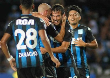 Racing - Godoy Cruz - Acá no se baja nadie - La Comu de Racing Club