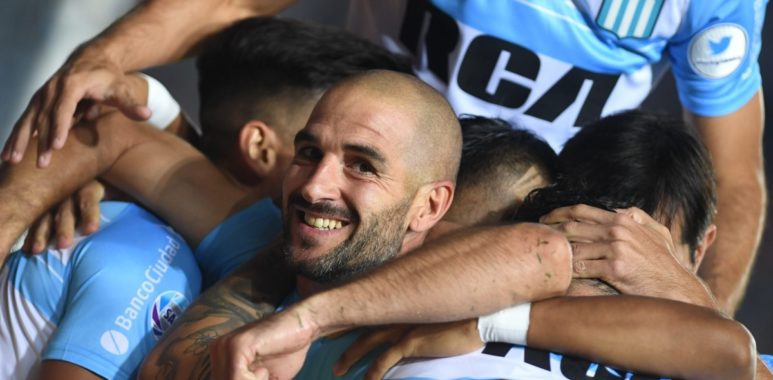 No te retires nunca Lisandro - La Comu de Racing Club