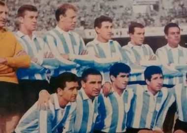 Mesías, Charrua y campeón La Comu de Racing Club