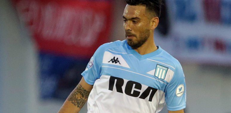 Nery Domínguez Cruzó de vereda para ser campeón La Comu de Racing club