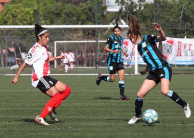 Racing cayó ante River