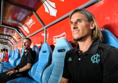 El referente de Racing que corre desde atrás