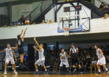 Racing cayó ante Indios