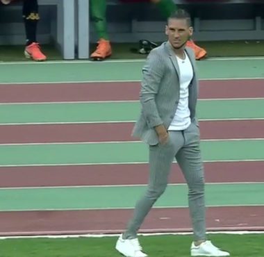 Beccacece autocrítico, pero contento