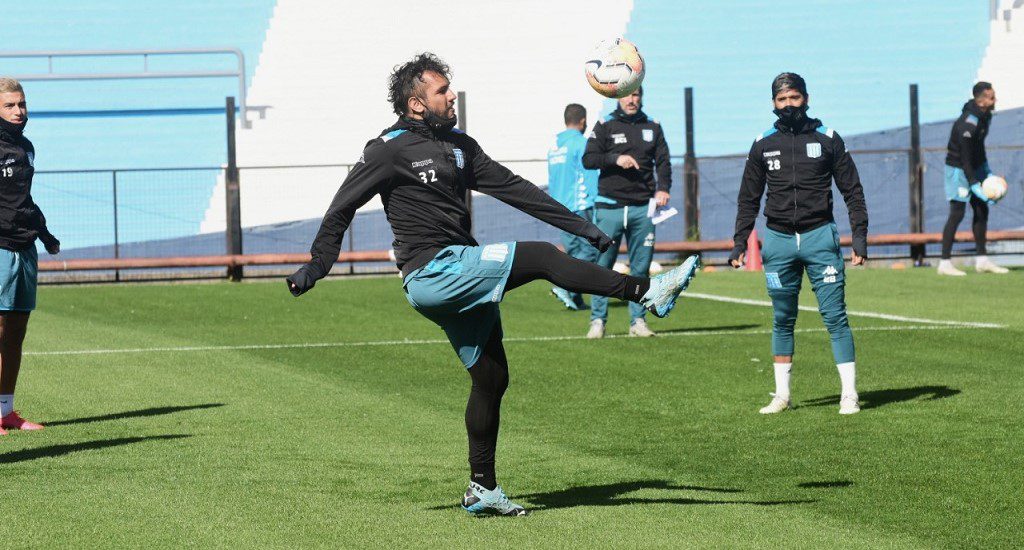 Racing con la cabeza en Nacional