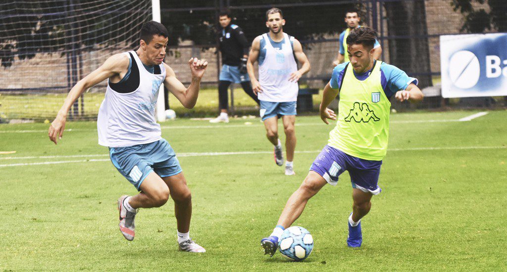 Racing con equipo alternativo en Sarandí