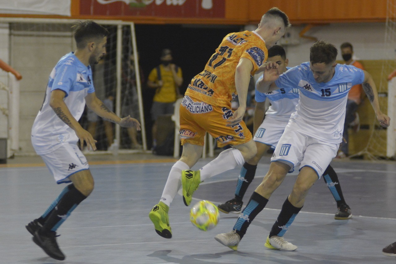 Futsal Masculino: Se durmió Racing
