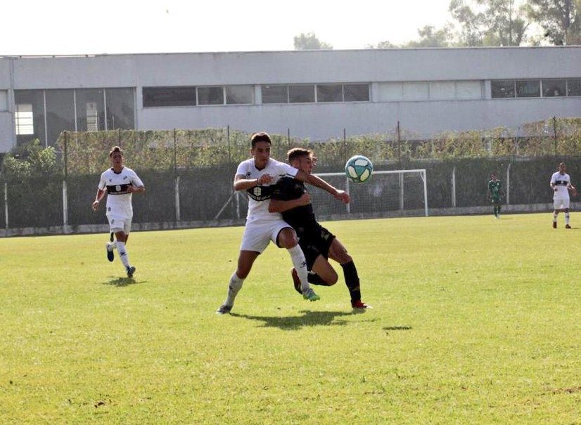 Dura derrota de la reserva