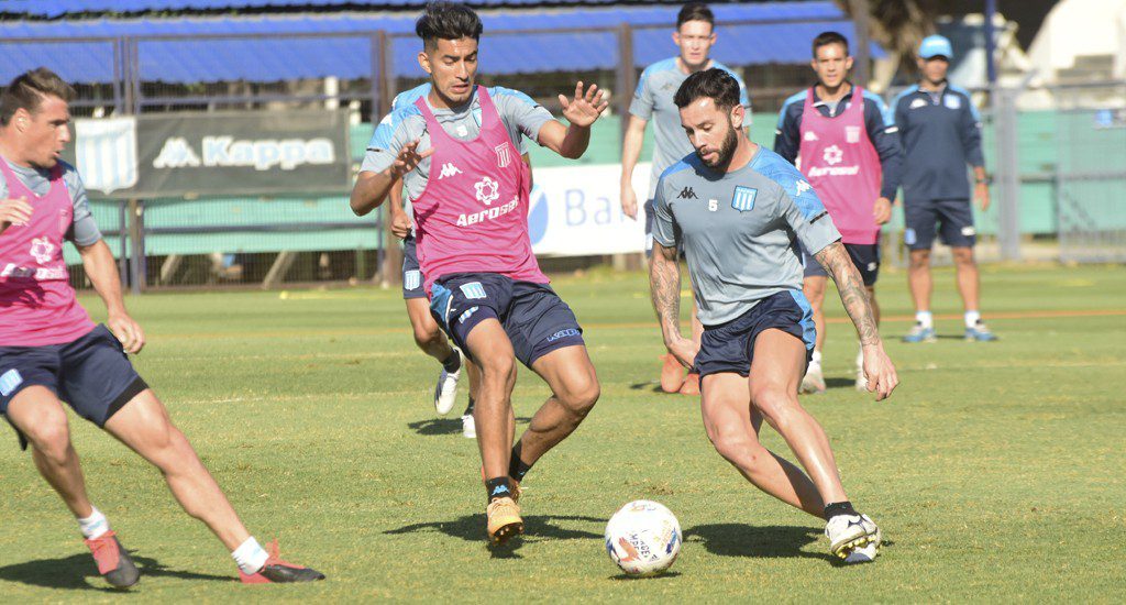 Pizzi sigue moviendo las fichas