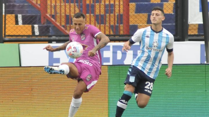 Racing y otra preocupante actuación