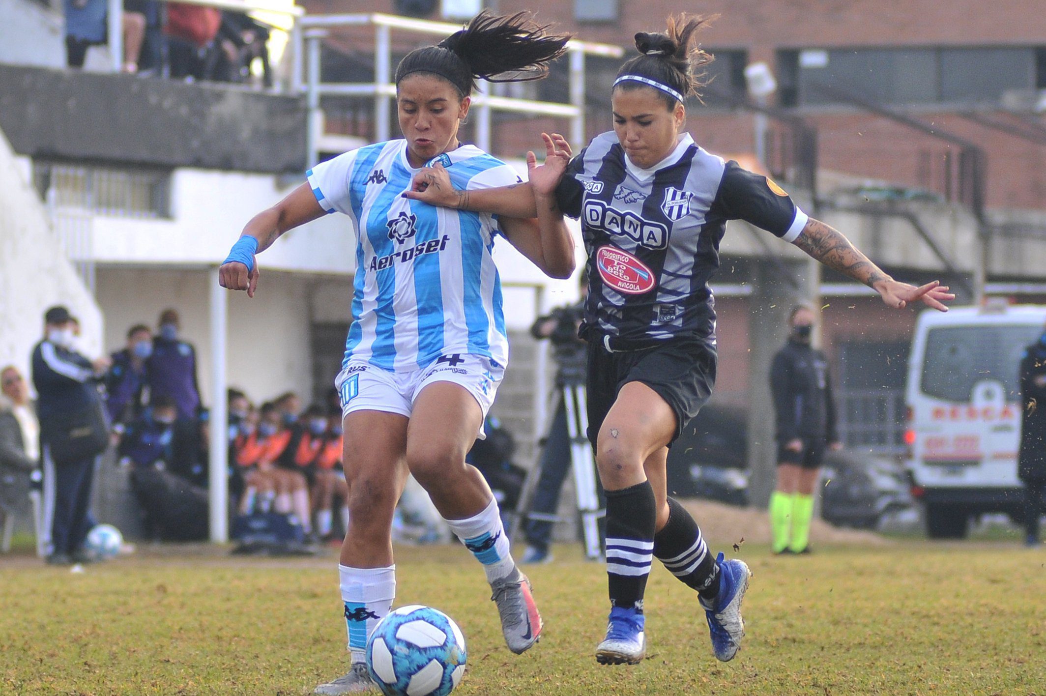 Futbol Femenino: Goleó en Gerli