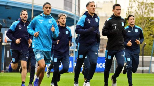 Pizzi pasó la escoba en Racing