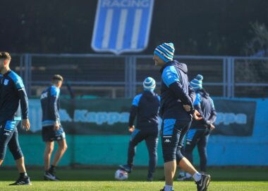 Pizzi paró un once lleno de sorpresas en Racing