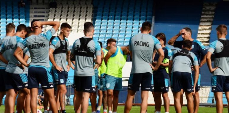 Racing arrancó la semana con la mira en Independiente