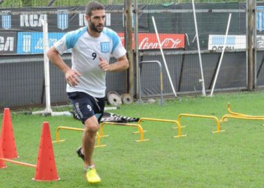 Úbeda probó el once con Lisandro como titular