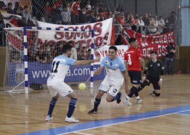 Se quedó con el clásico y es finalista